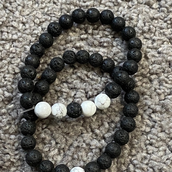 Bracelets - Picture 8 of 13